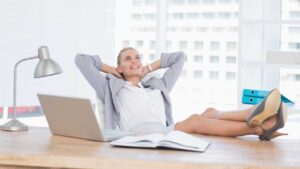 Top Benefits of Using an Online Budget Tool